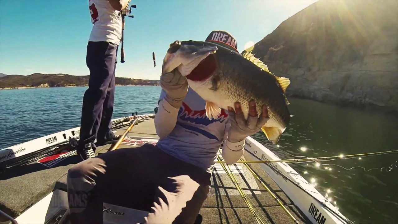 Watch 2 Bass on the Baitsmith Magnum Trout Swimbait at Castaic